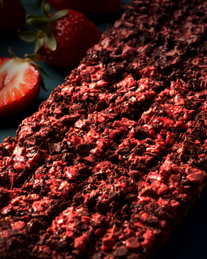 100% Dark Strawberry Chocolate Crunch Bar